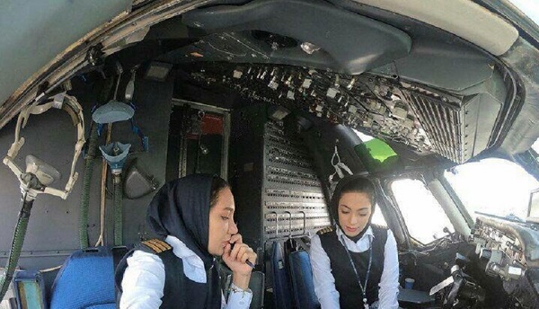 اولین-پرواز-در-تاریخ-ایران-با-خلبانان-زن-انجام-شد