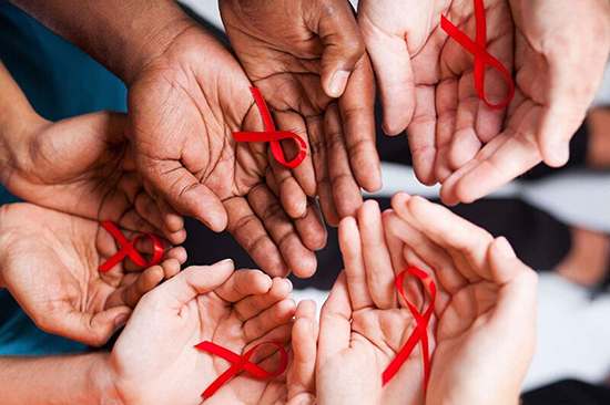 نشانه‌های-ابتدایی-HIV-که-هر-زنی-باید-بداند