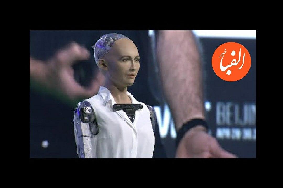 سوفیا-ربات-دارای-احساس-شهروند-رسمی-است-