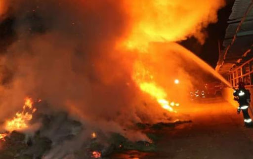 آتش-به-جان-خیابان-شوش-تهران-افتاد