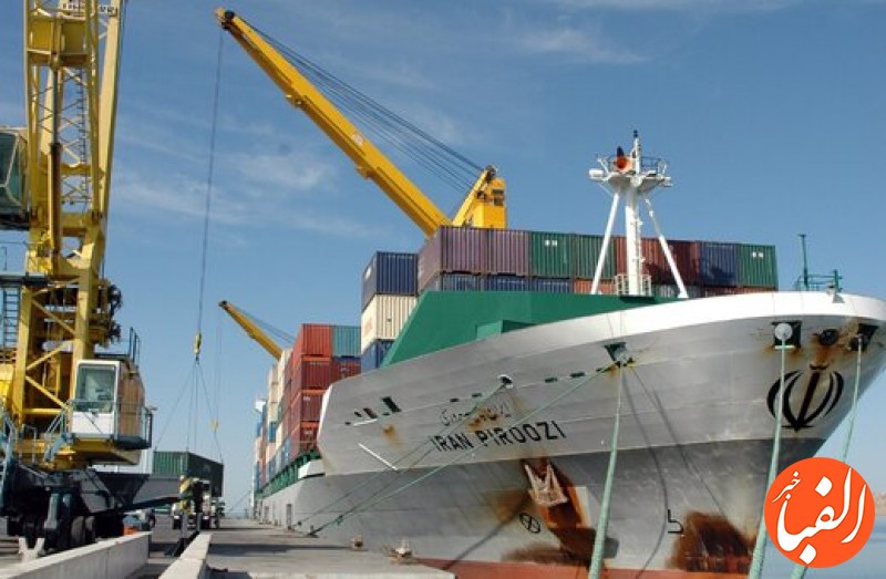 کشتی-حامل-۶۵-هزار-تن-کالای-اساسی-در-بندر-چابهار-پهلو-گرفت