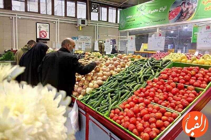 قیمت-توت-فرنگی-انگور-و-موز-در-میادین-میوه-و-تره-بار-کاهش-یافت