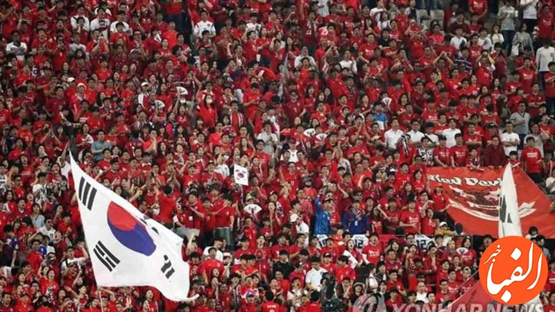 حضور-هواداران-کره-ای-در-ورزشگاه-در-دیدار-با-امارات