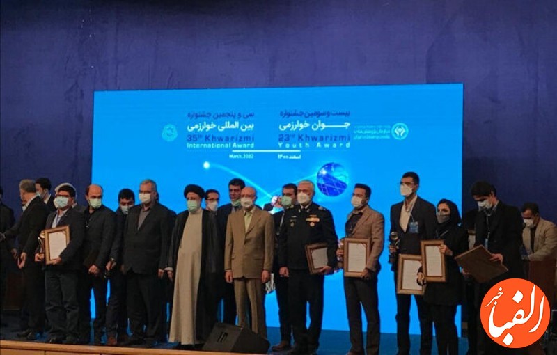 رئیس-جمهور-از-برگزیدگان-سی-و-پنجمین-دوره-جشنواره-خوارزمی-تقدیر-کرد
