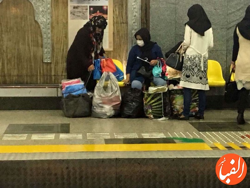 حضور-بیش-از-۴-هزار-دستفروش-در-متروی-تهران-مدیرعامل-مترو-کاری-کنیم-به-جای-واگن-ها-در-مکان-مشخص-دستفروشی-کنند