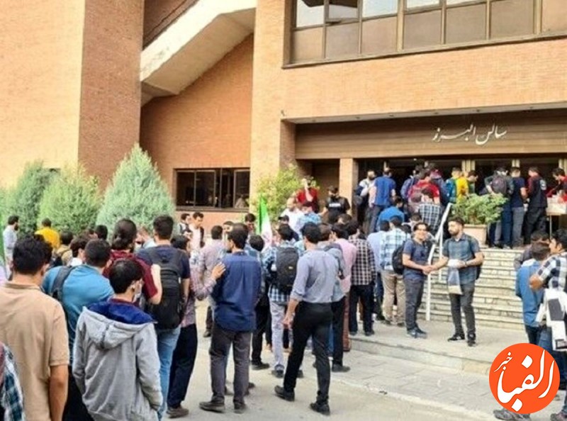 دانشجویان-معترض-دانشگاه-شریف-ممنوع-الورود-شدند