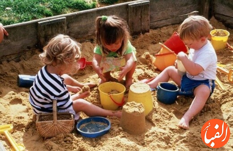 اجازه-دهید-کودکان-خاک-بازی-کنند