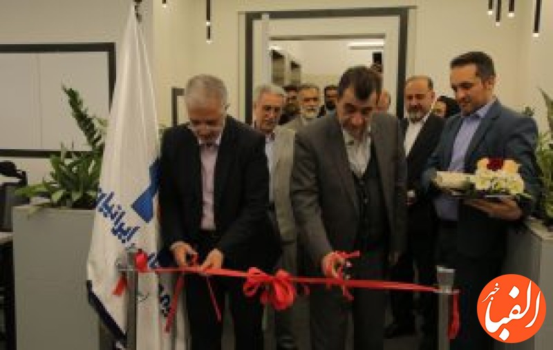 افتتاح-فاز-اول-بهسازی-داخلی-ساختمان-بیمه-اتکایی-ایرانیان