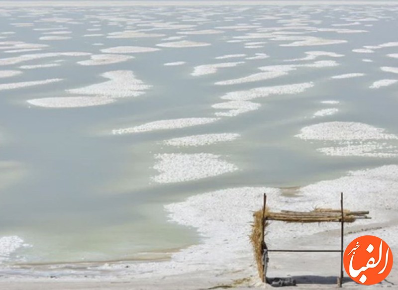 دریاچه-ارومیه-تبدیل-به-جزیره-حرارتی-شده-است-تأمین-حقابه-دریاچه-با-کاهش-۴۰-درصدی-آب-کشاورزی